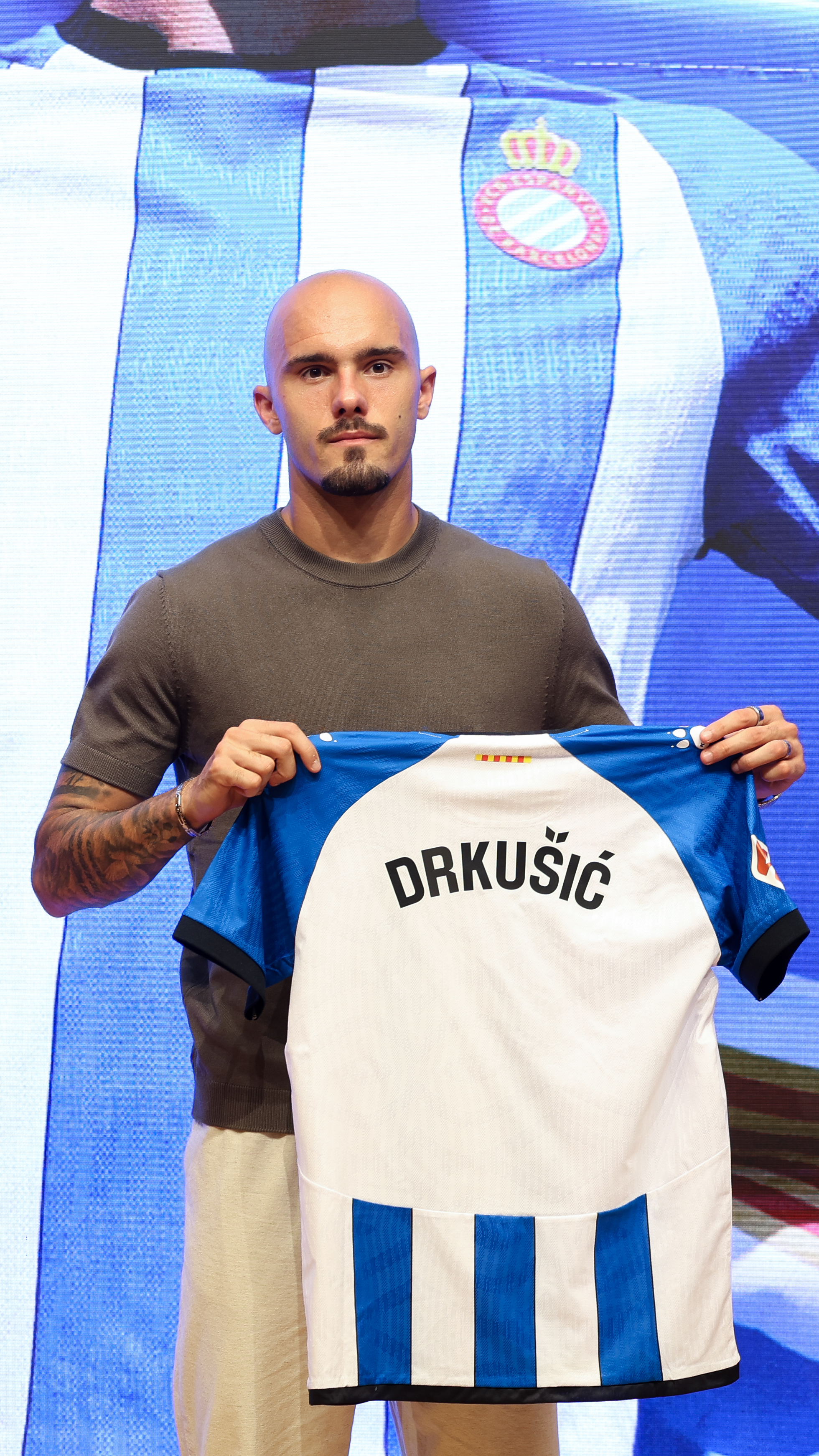 Presentació de Vanja Drkušić com a nou jugador de l’Espanyol